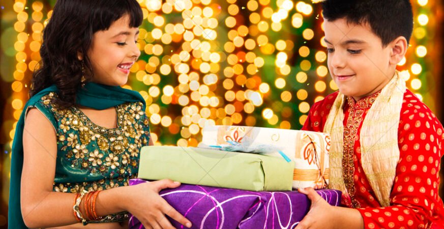 Make family moments special with personalized Diwali hampers and sweets