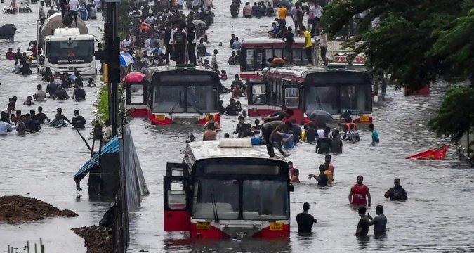 Mumbai road submerged in floodwaters during IMD red alert