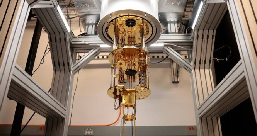 Indian scientists analyzing qubits inside a quantum computing laboratory