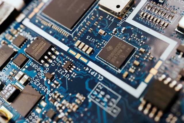 Semiconductor fabrication and chip manufacturing unit in India