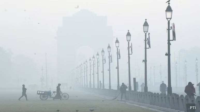 Indian Meteorological Department tracking December temperature fluctuations during winter 2025.